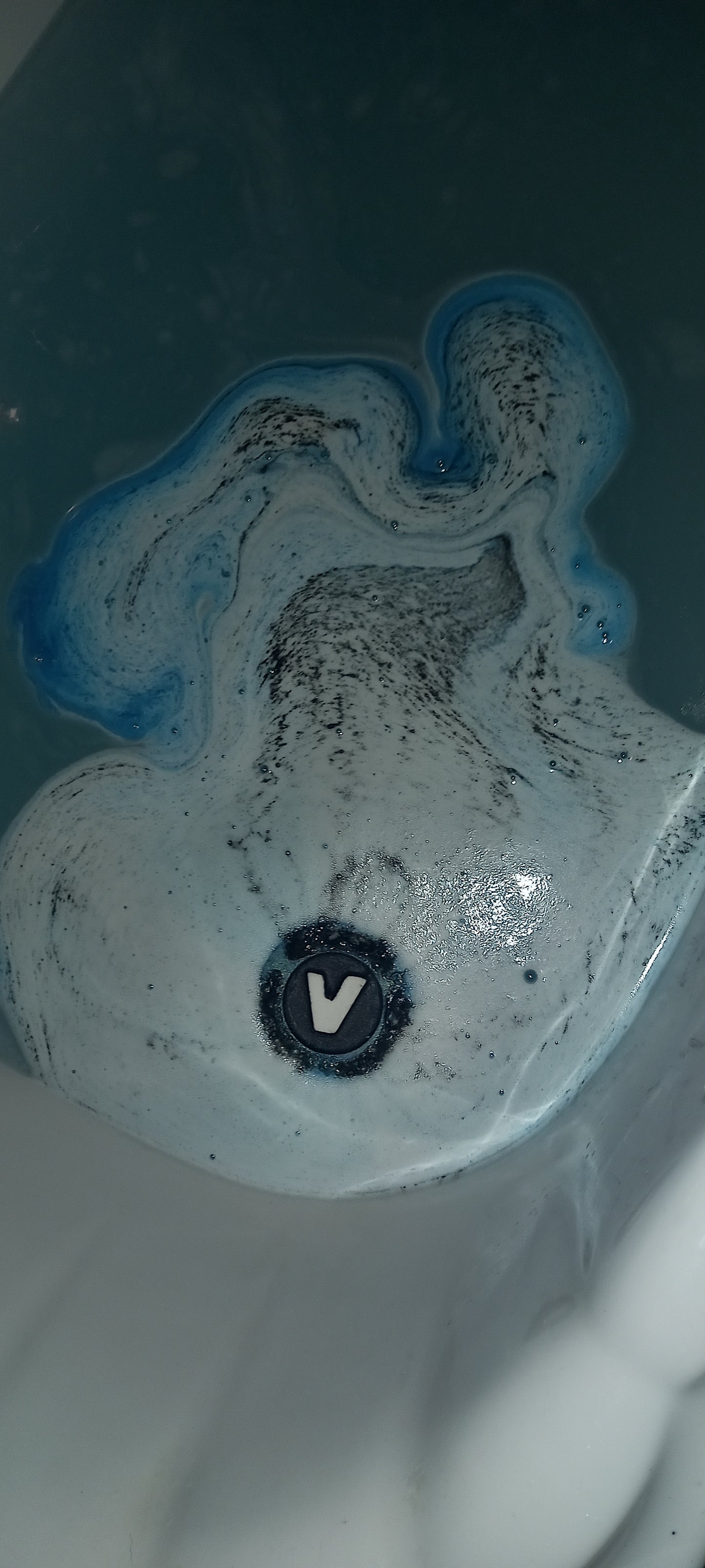 V Bath Bomb